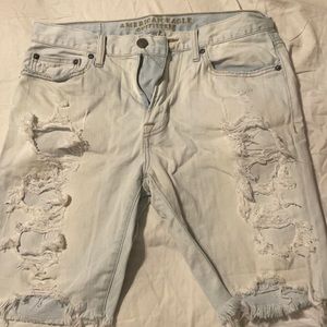 American eagle short ripped jeans
